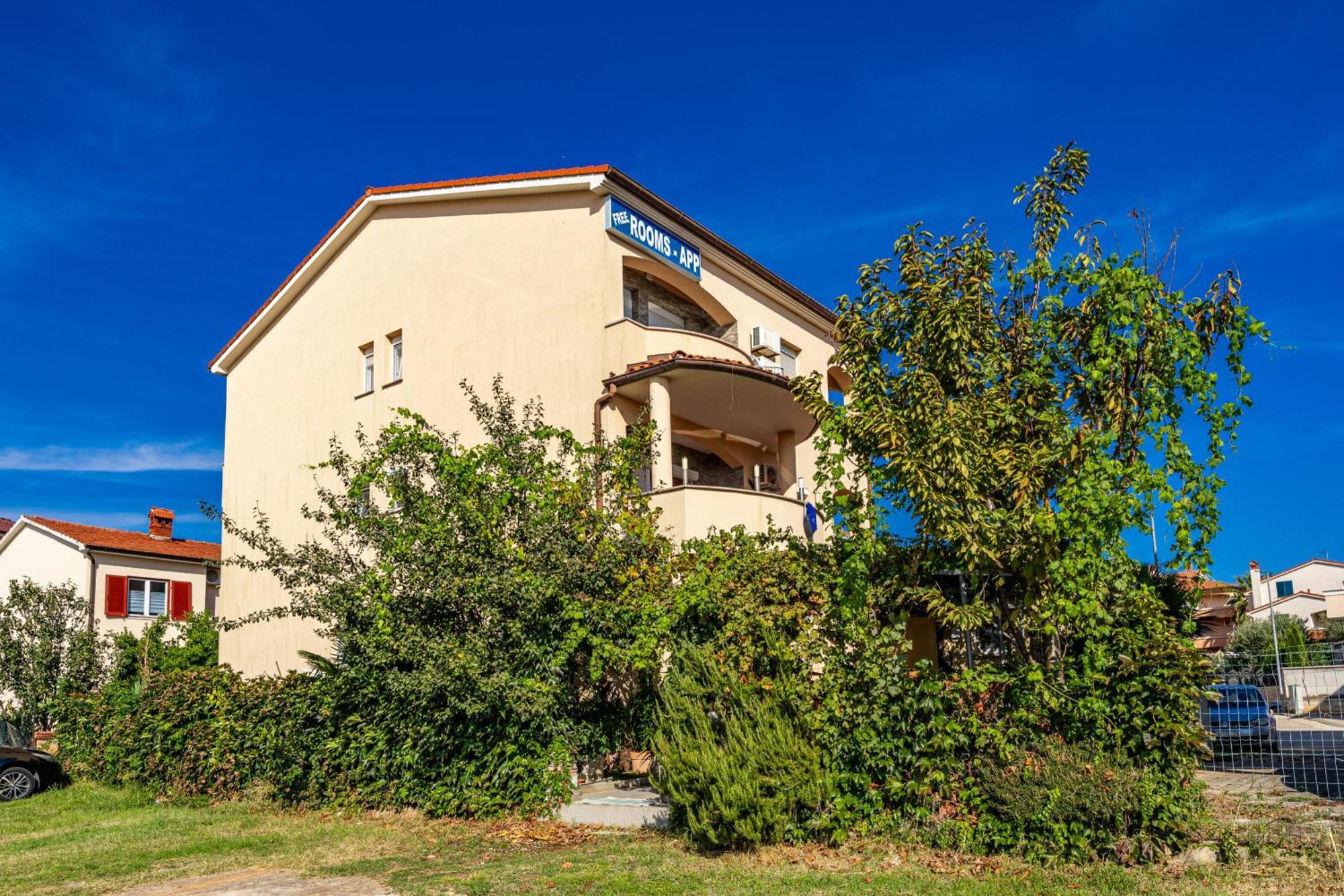 מדולין Apartments Mijic מראה חיצוני תמונה