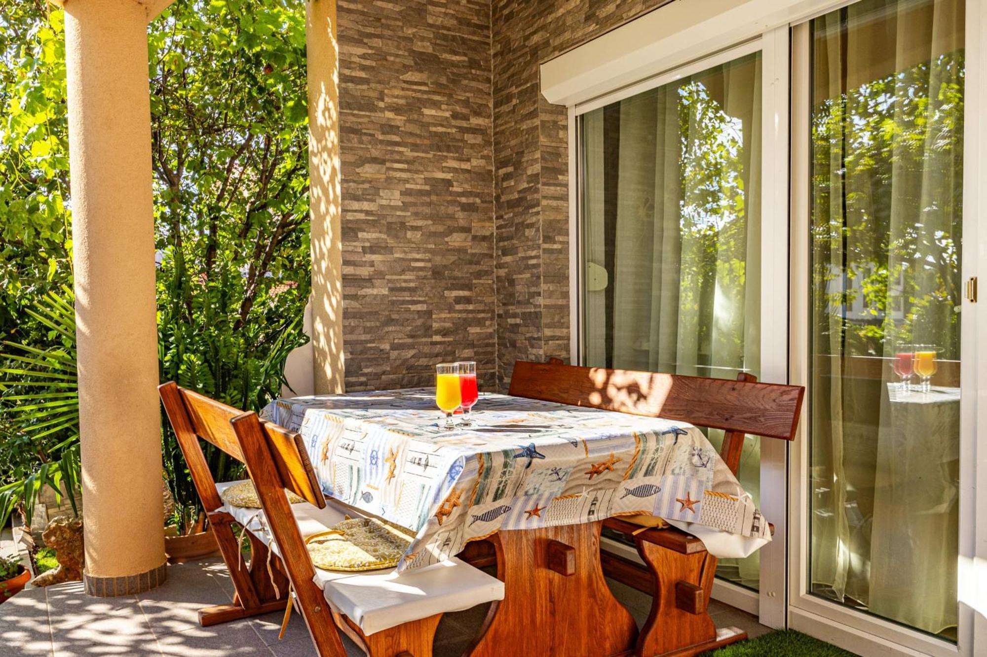 מדולין Apartments Mijic מראה חיצוני תמונה