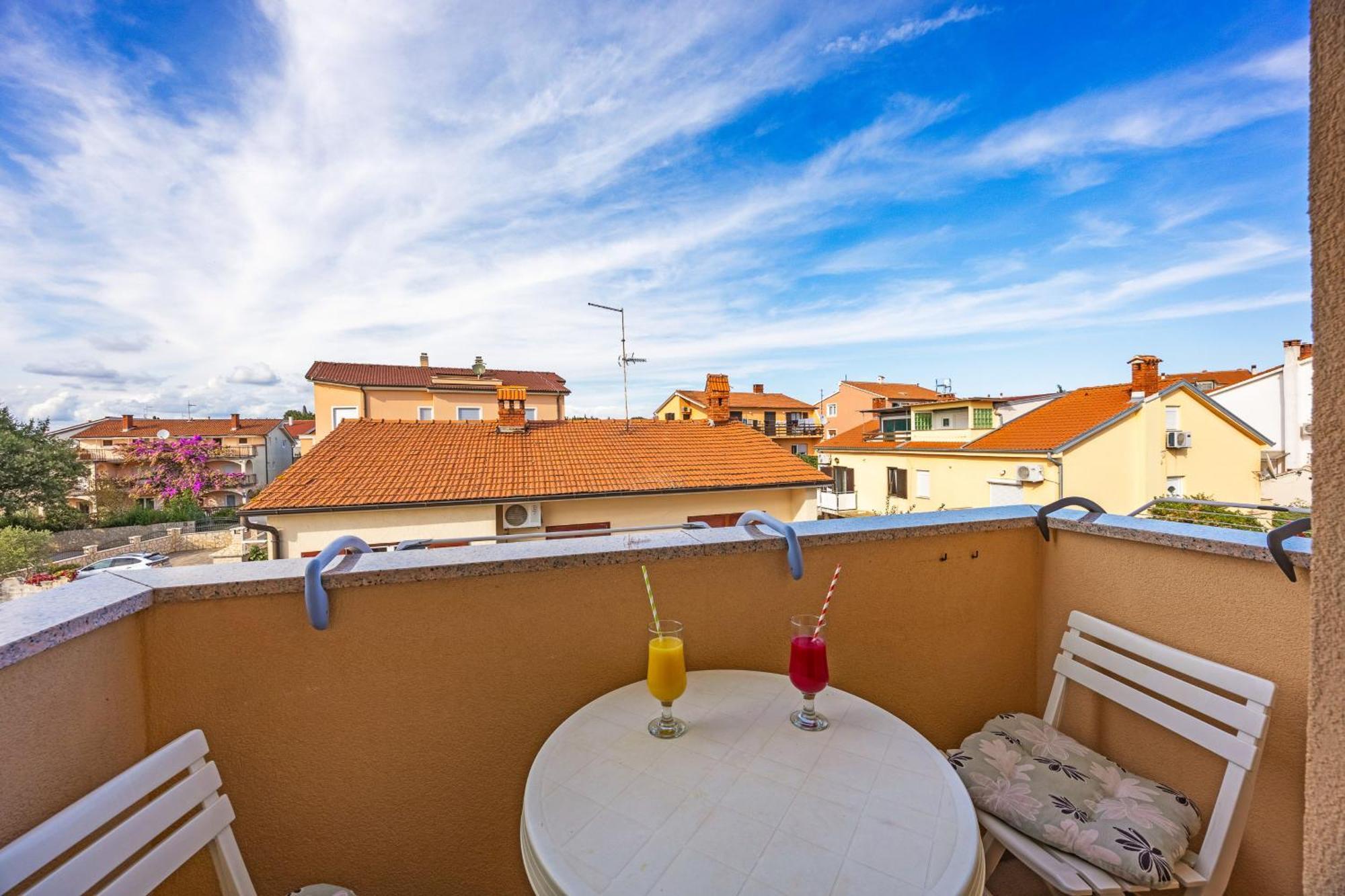 מדולין Apartments Mijic מראה חיצוני תמונה