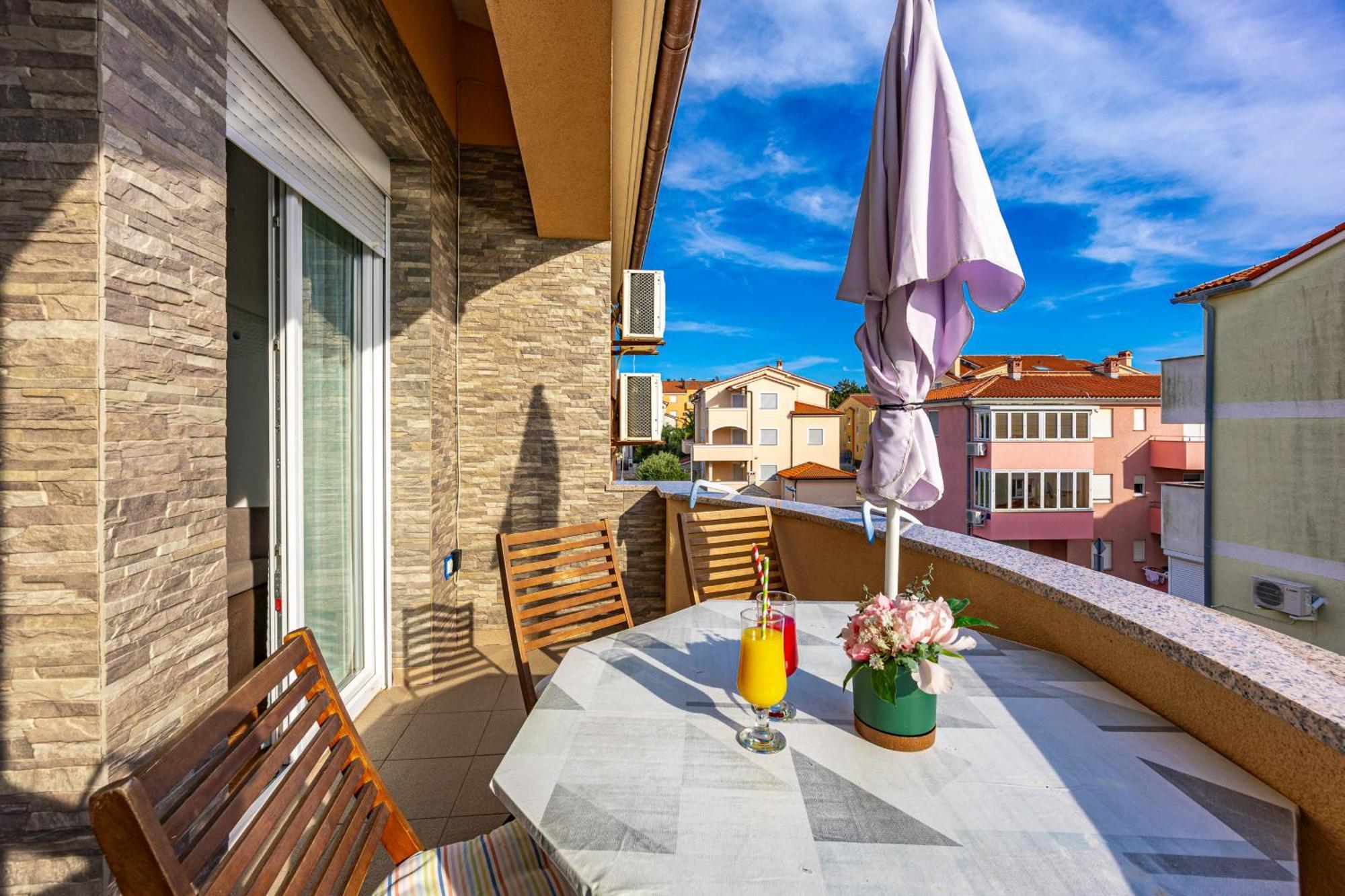 מדולין Apartments Mijic מראה חיצוני תמונה